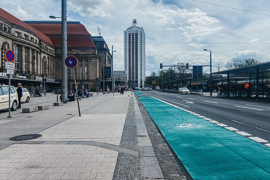 Leipziger_Hauptbahnhof-Willy-Brandt-Platz_ADFC_Leipzig Leipziger_Hauptbahnhof-Willy-Brandt-Platz_ADFC_Leipzig