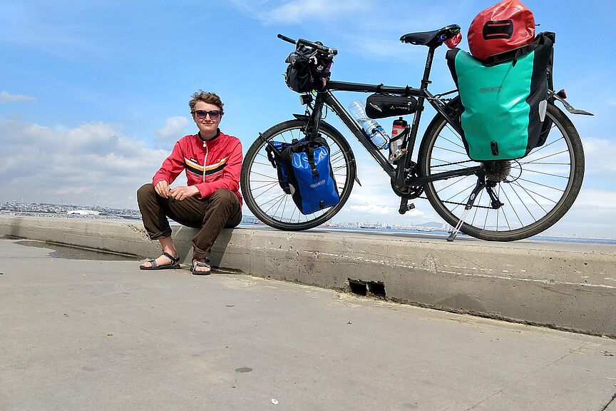 Susanna Dedring auf ihrem Weg "Von Brandenburg über den Balkan in den Kaukasus - und zurück" Susanna Dedring auf ihrem Weg "Von Brandenburg über den Balkan in den Kaukasus - und zurück"