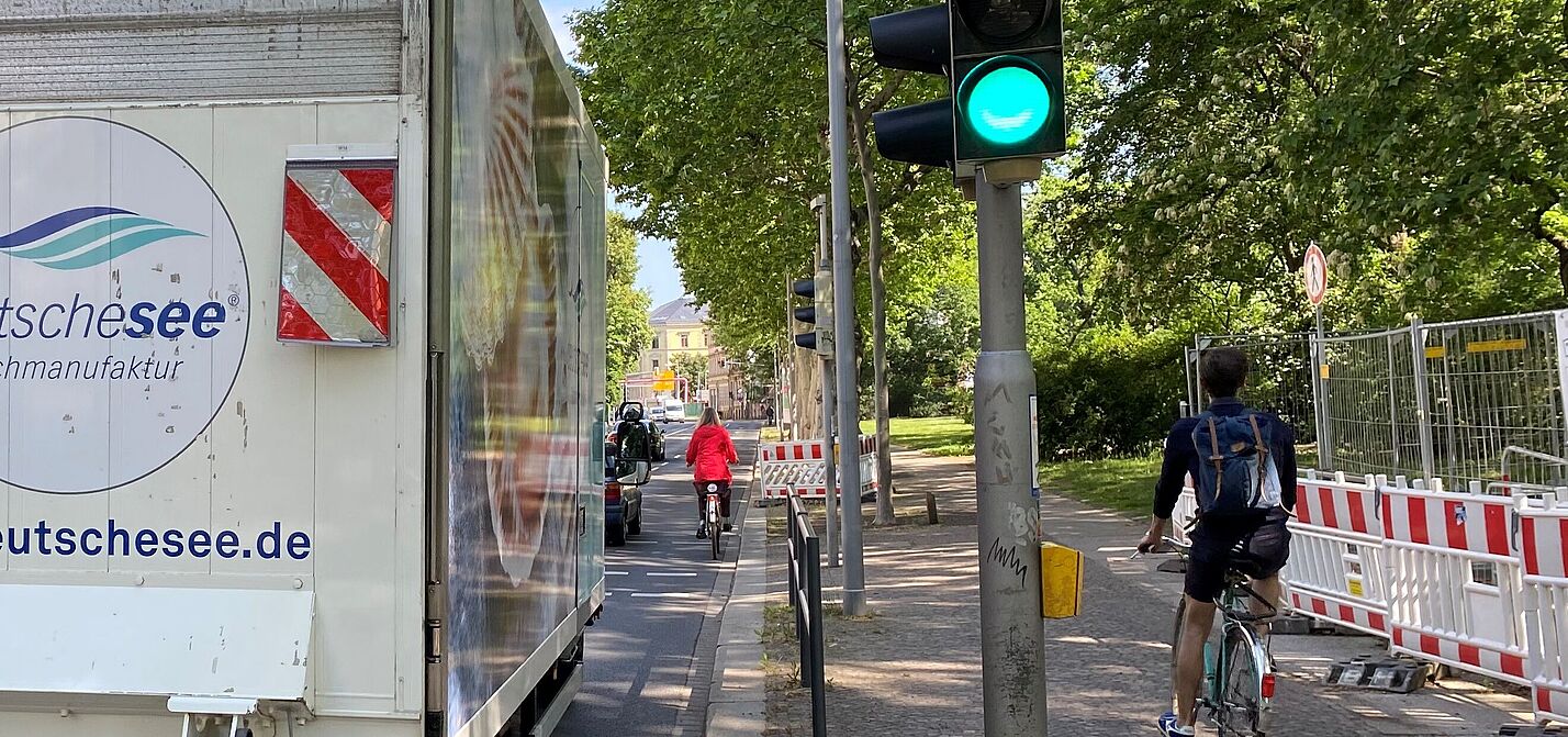 Radfahren am Floßplatz Gefährliche Situation für Radfahrende am Floßplatz in Leipzig