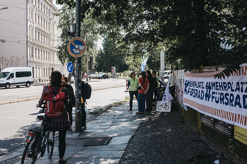 Pop-up_Radweg-Breite_Strasse-ADFC_Leipzig Pop-up_Radweg-Breite_Strasse-ADFC_Leipzig