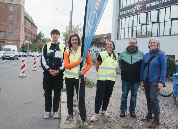 ADFC Leipzig-EMW-Pop-up-Radweg-Zschochersche Straße